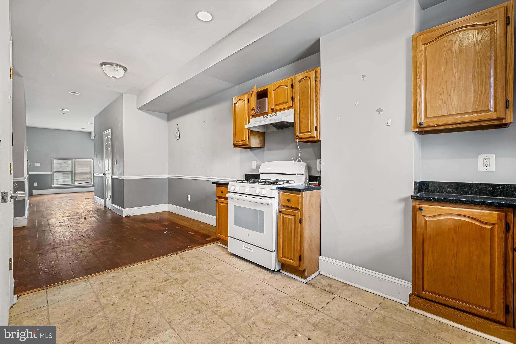 1806 East Lafayette Avenue Baltimore, MD 21213 - Photo 8 of 20