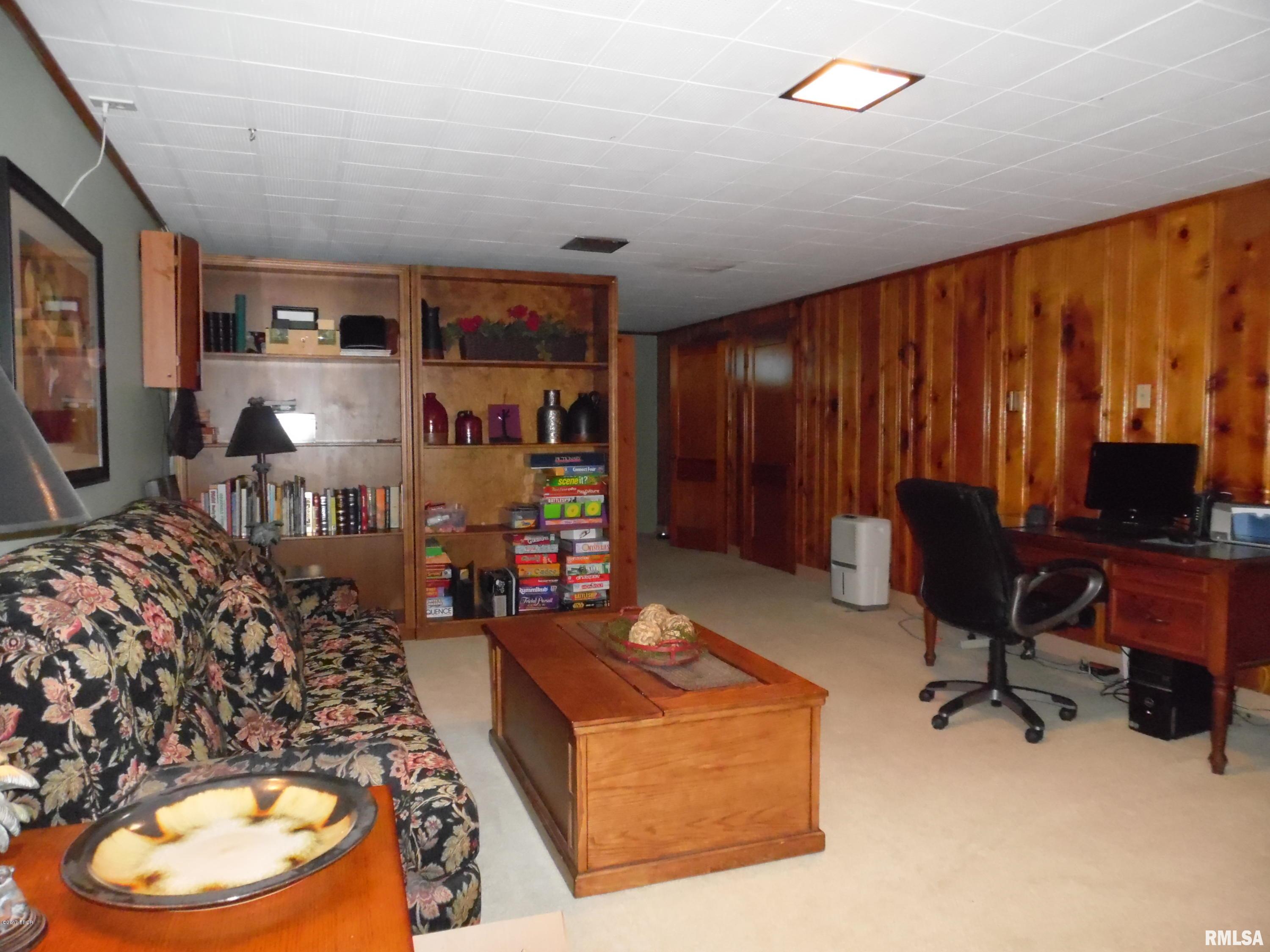 1822 East Richview Road Mount Vernon, IL 62864 - Photo 19 of 28 Gallery Image 19