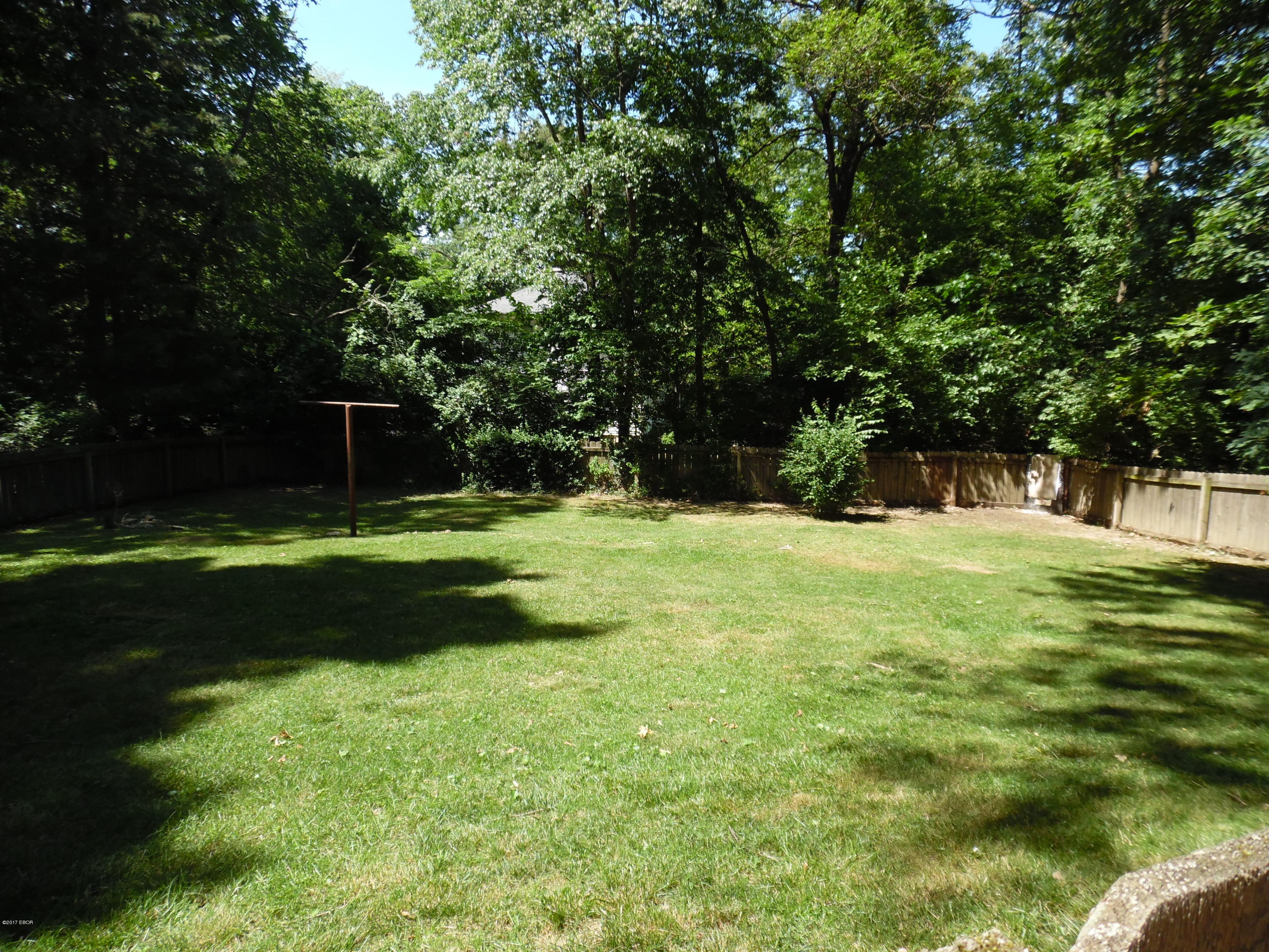 1822 East Richview Road Mount Vernon, IL 62864 - Photo 25 of 28 Gallery Image 25