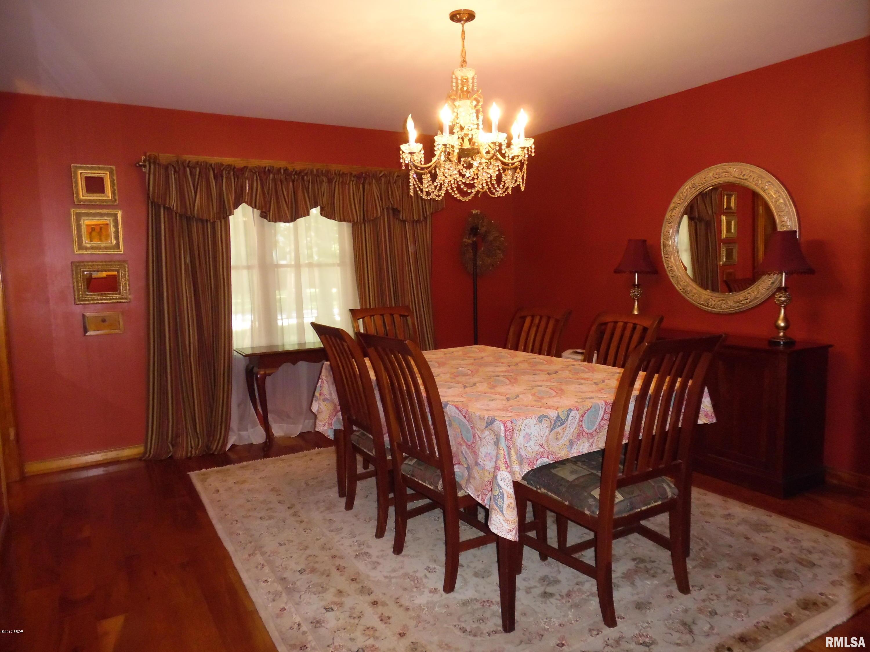 1822 East Richview Road Mount Vernon, IL 62864 - Photo 4 of 28 Gallery Image 4