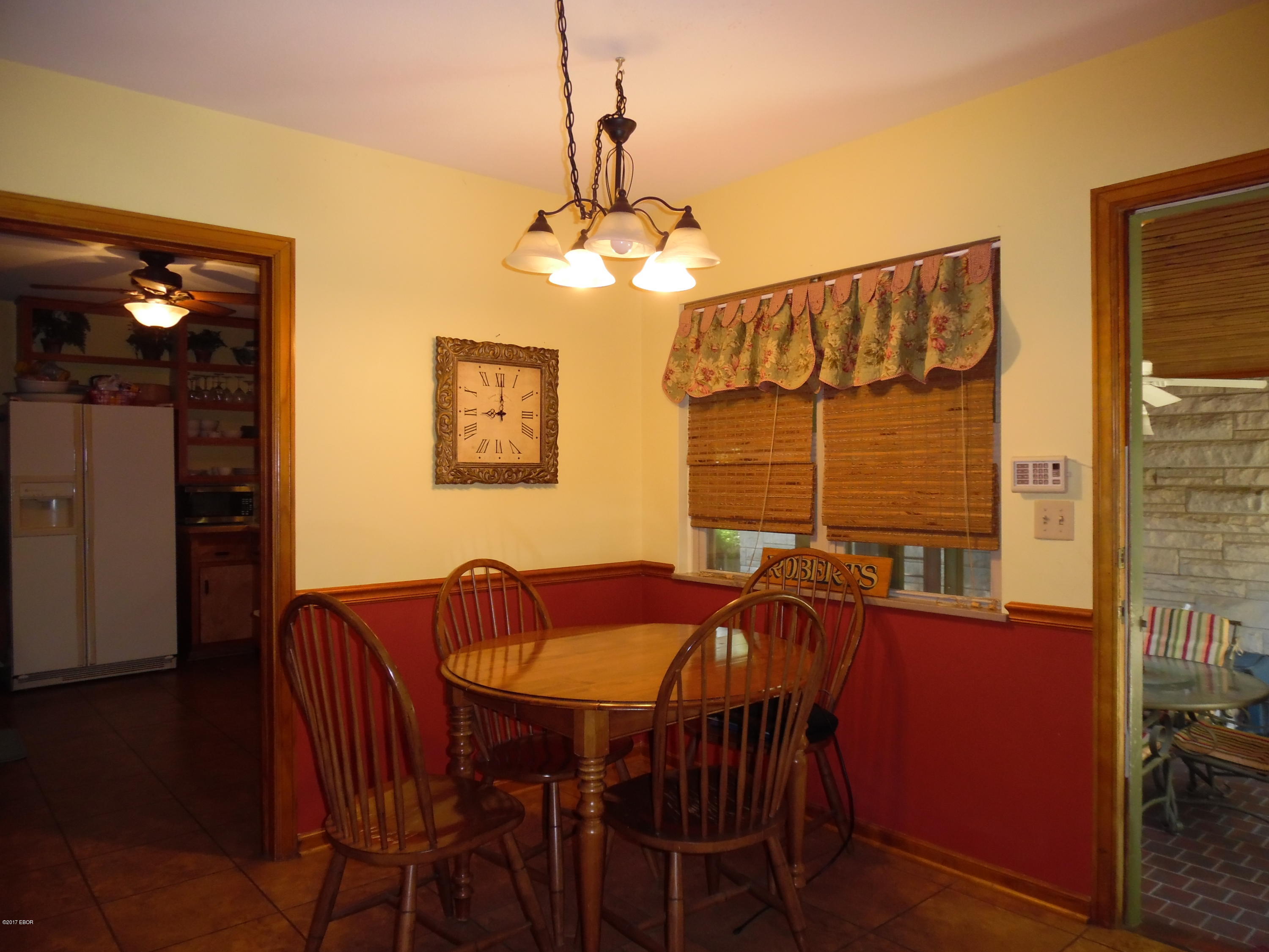 1822 East Richview Road Mount Vernon, IL 62864 - Photo 8 of 28 Gallery Image 8