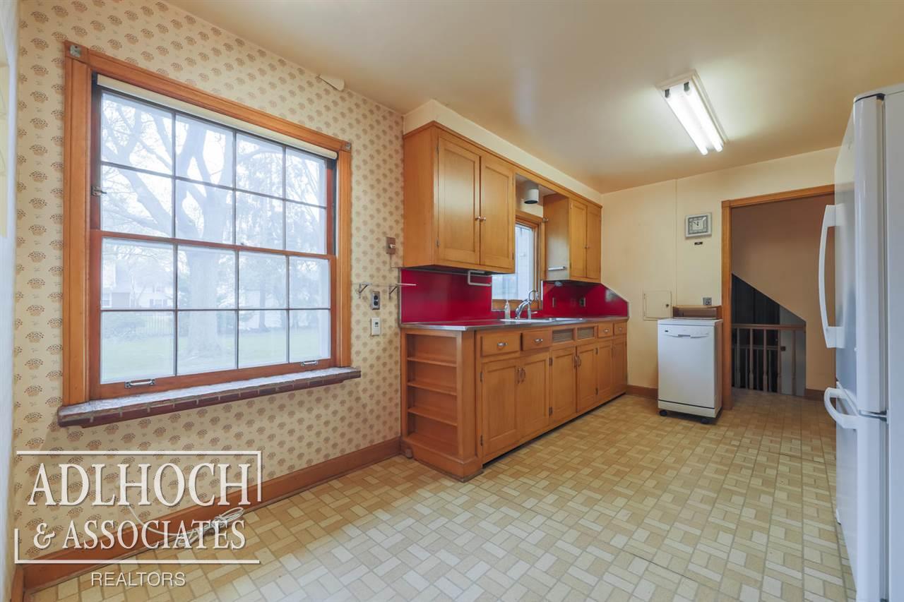 1037 Cadieux Road Grosse Pointe Park, MI 48230 - Photo 15 of 39