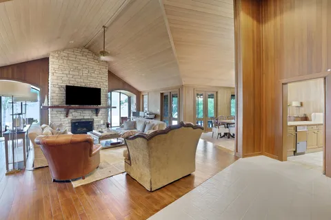 $1,495,000 | 425 Old Fm 224, Coldspring, TX 77331
