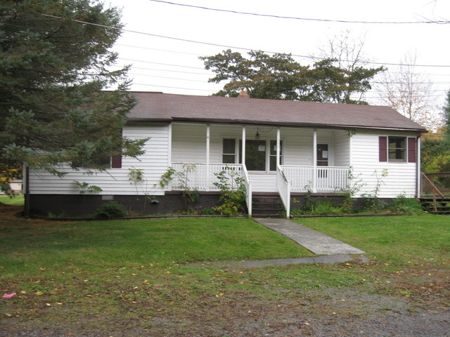 602 Mill Road Pembroke, VA 24136 - Photo 1 of 11 FRONT