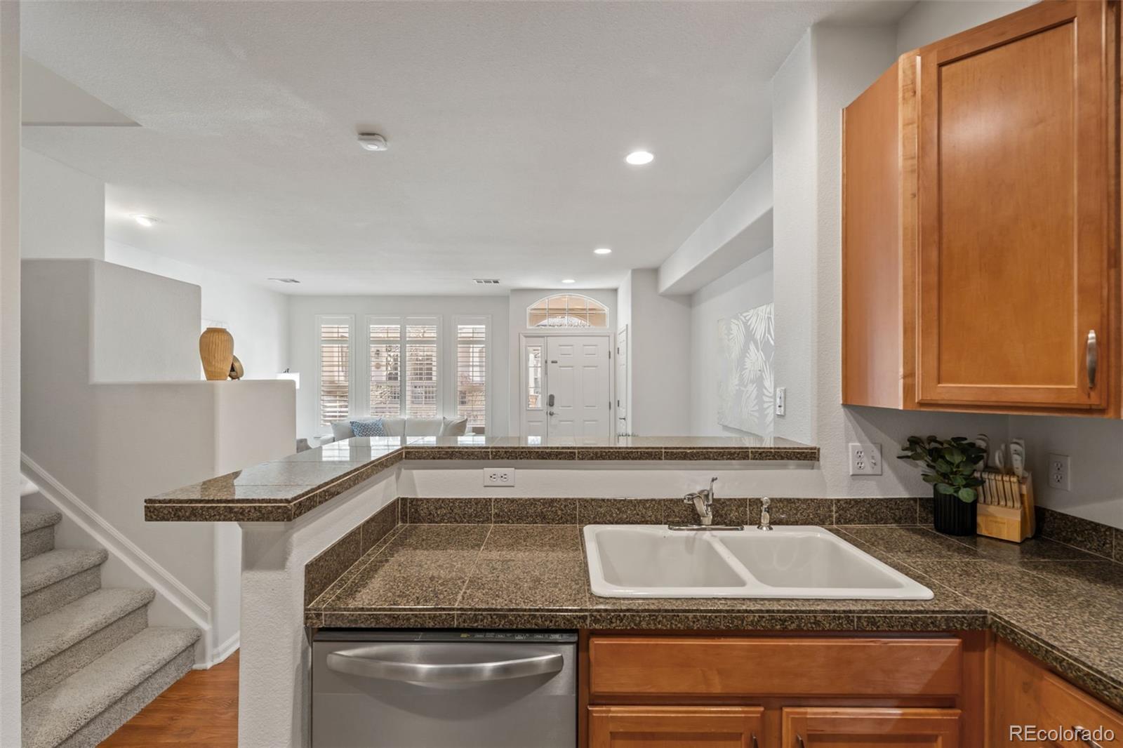8339 Stonybridge Circle Highlands Ranch, CO 80126 - Photo 12 of 35