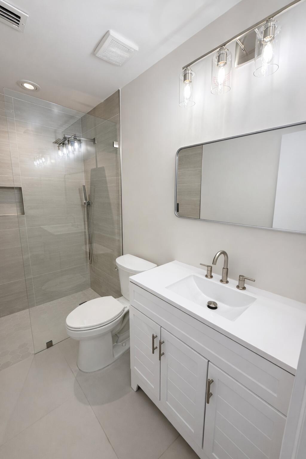 18765 Candlewick Drive Boca Raton, FL 33496 - Photo 13 of 16 102893F2-CFA0-4EF4-A2E2-F2C811B8BBCA