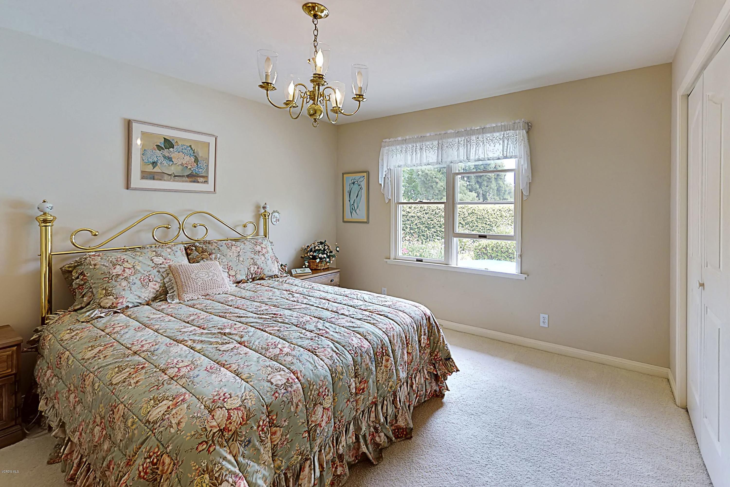 679 Crestview Avenue Camarillo, CA 93010 - Photo 13 of 38 679-Crestview-Ave-Camarillo-CA-93010-Uni