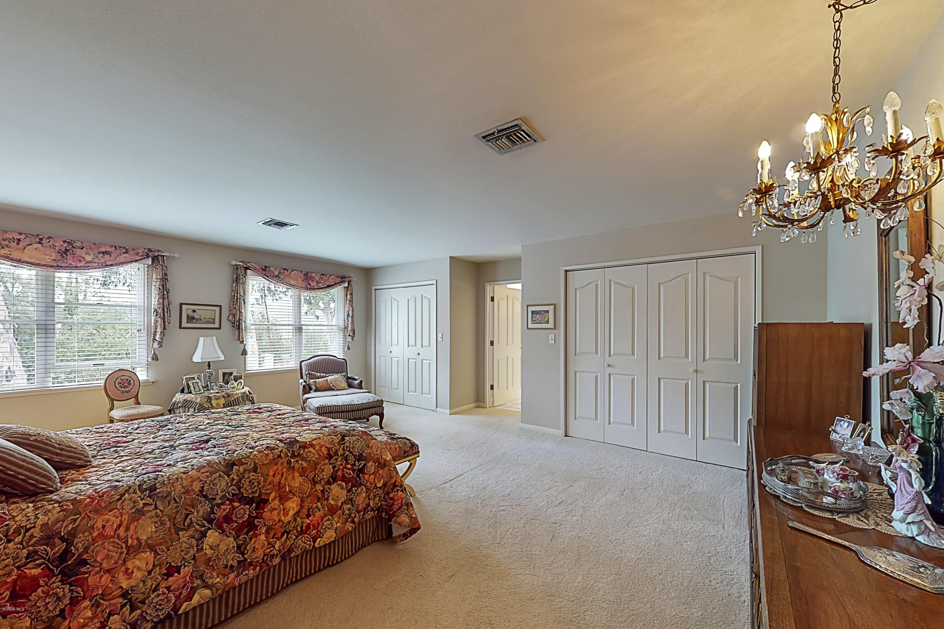 679 Crestview Avenue Camarillo, CA 93010 - Photo 16 of 38 679-Crestview-Ave-Camarillo-CA-93010-Uni