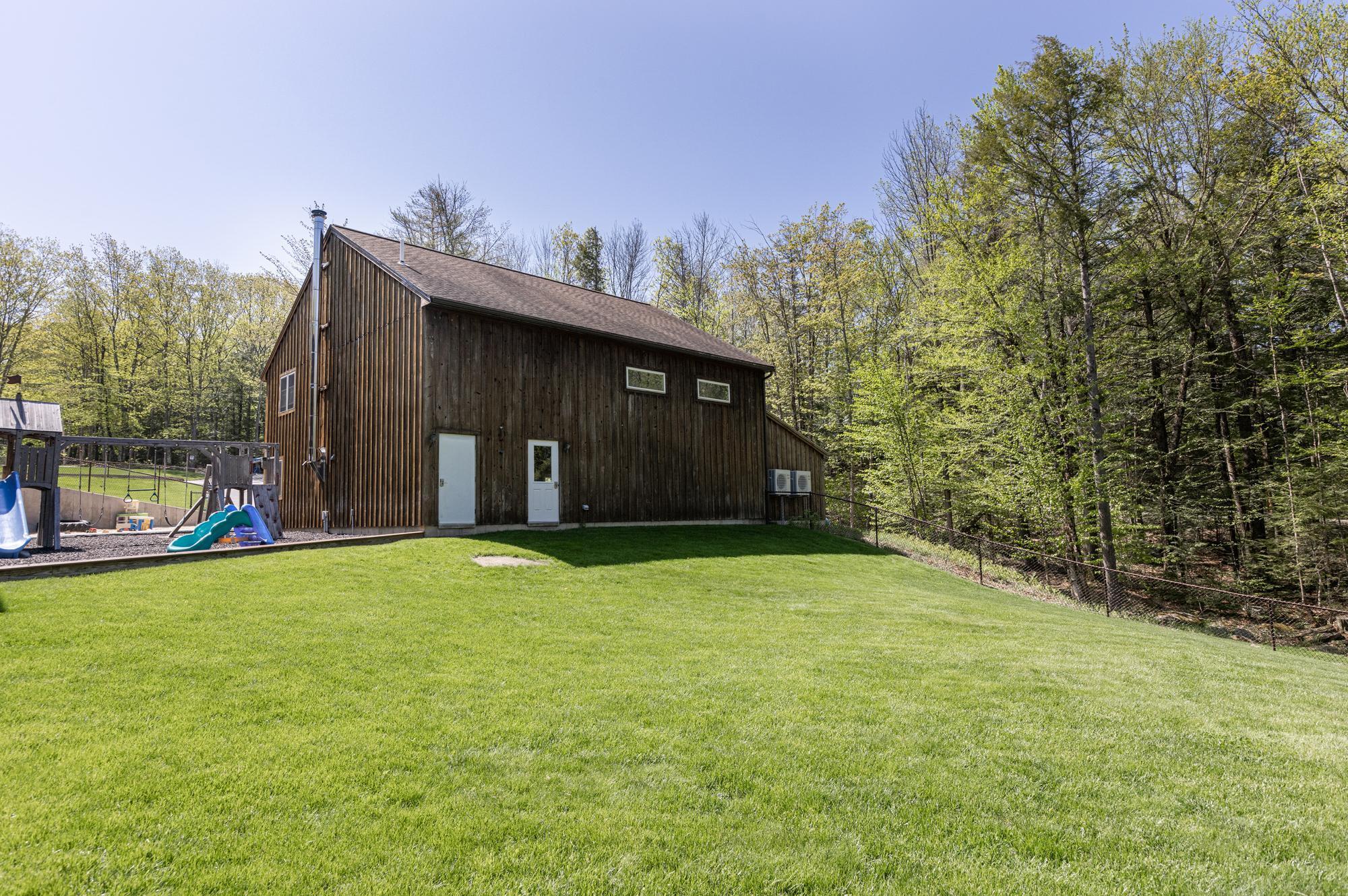 105 Merrill Road Gray, ME 04039 - Photo 18 of 90 105 Merrill Rd._W5_064