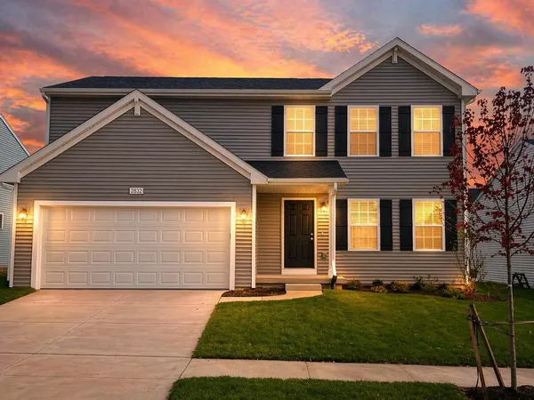 $329,900 | 2832 Sycamore River Drive, Fowlerville, MI 48836