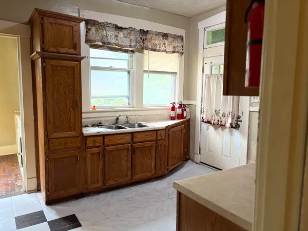 $149,900 | 1229 Faxon Avenue, Memphis, TN 38104