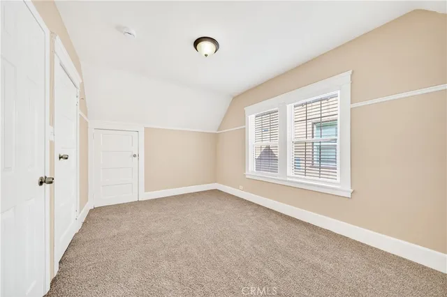 $749,950 | 2256 West 28th Street, Los Angeles, CA 90018