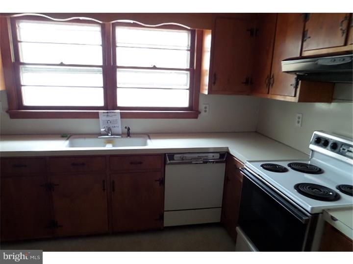 170 Annapolis Road Pennsville, NJ 08070 - Photo 2 of 11