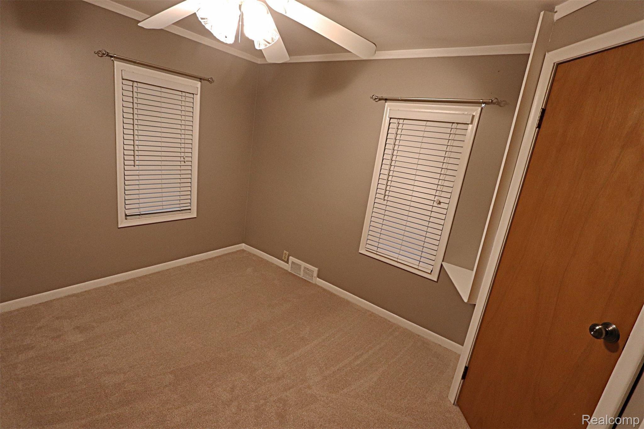 14190 Stark Road Livonia, MI 48154 - Photo 28 of 55 IMG_7409_InPixio.jpg