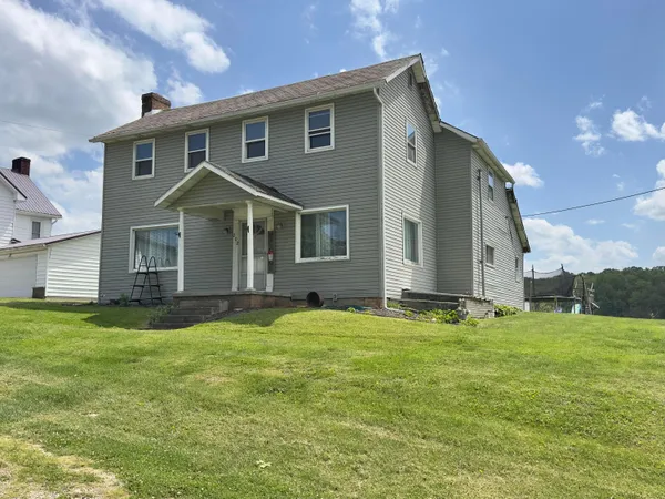 $149,900 | 202 Ball Street, New Straitsville, OH 43766
