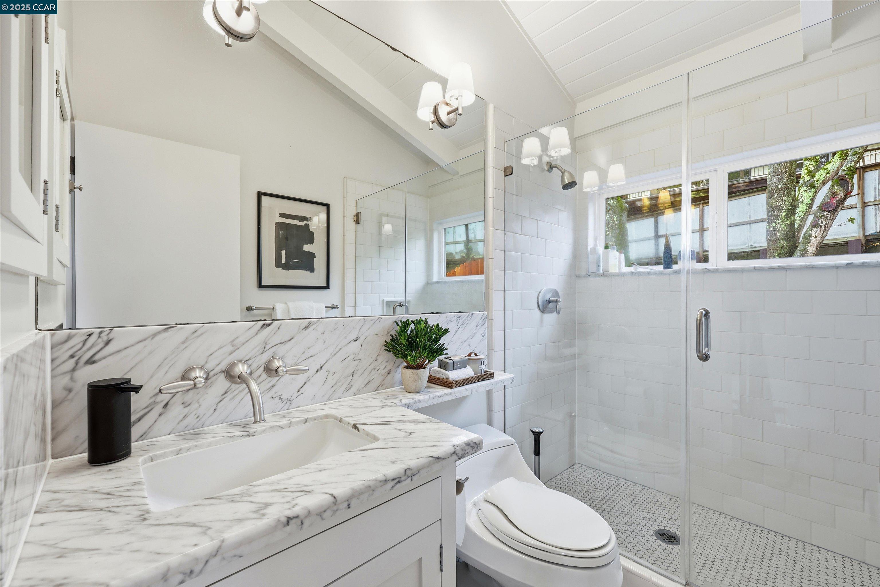 129 Spring Road Orinda, CA 94563 - Photo 12 of 22