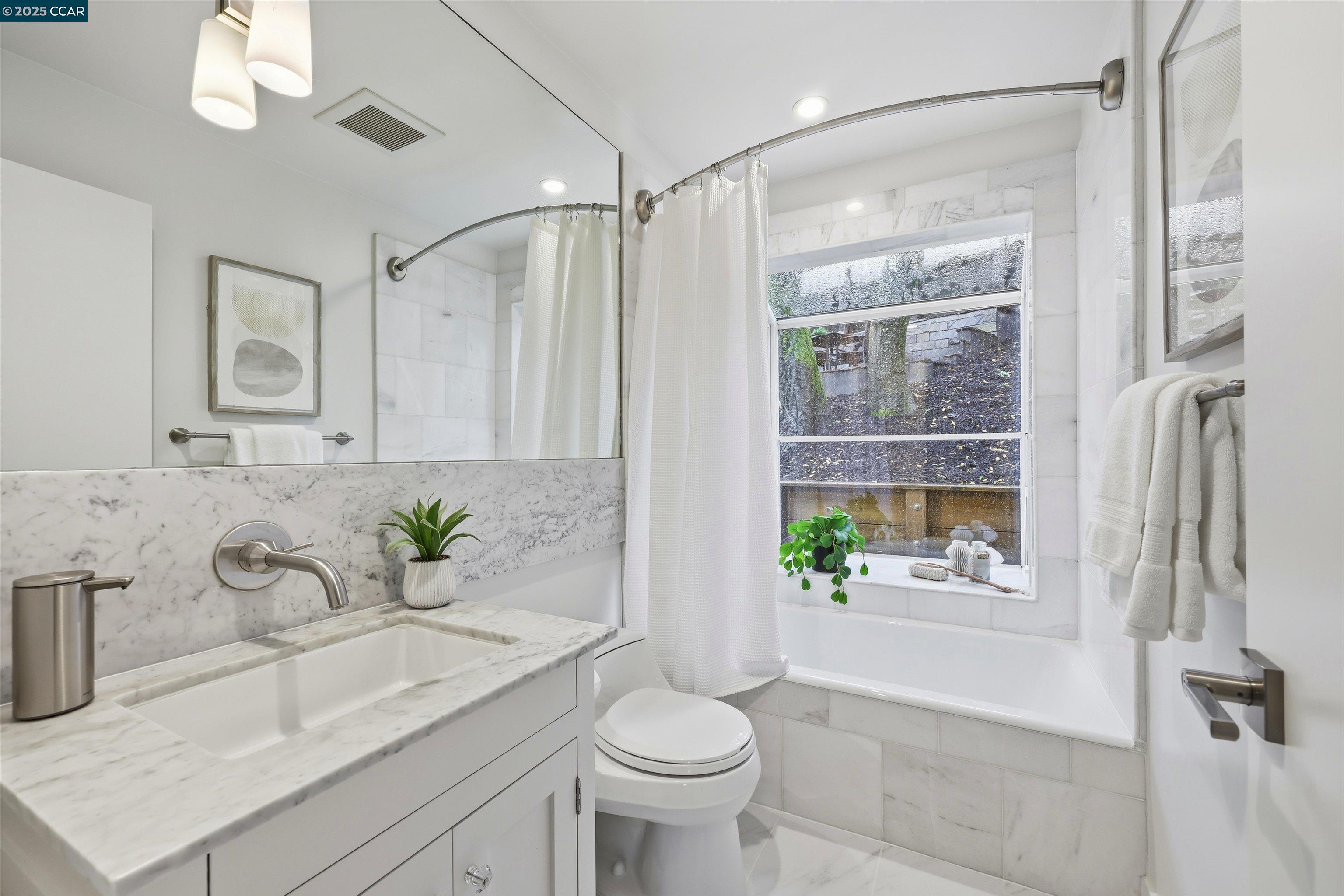 129 Spring Road Orinda, CA 94563 - Photo 14 of 22