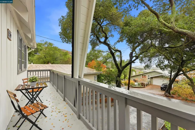 $1,250,000 | 129 Spring Road, Orinda, CA 94563