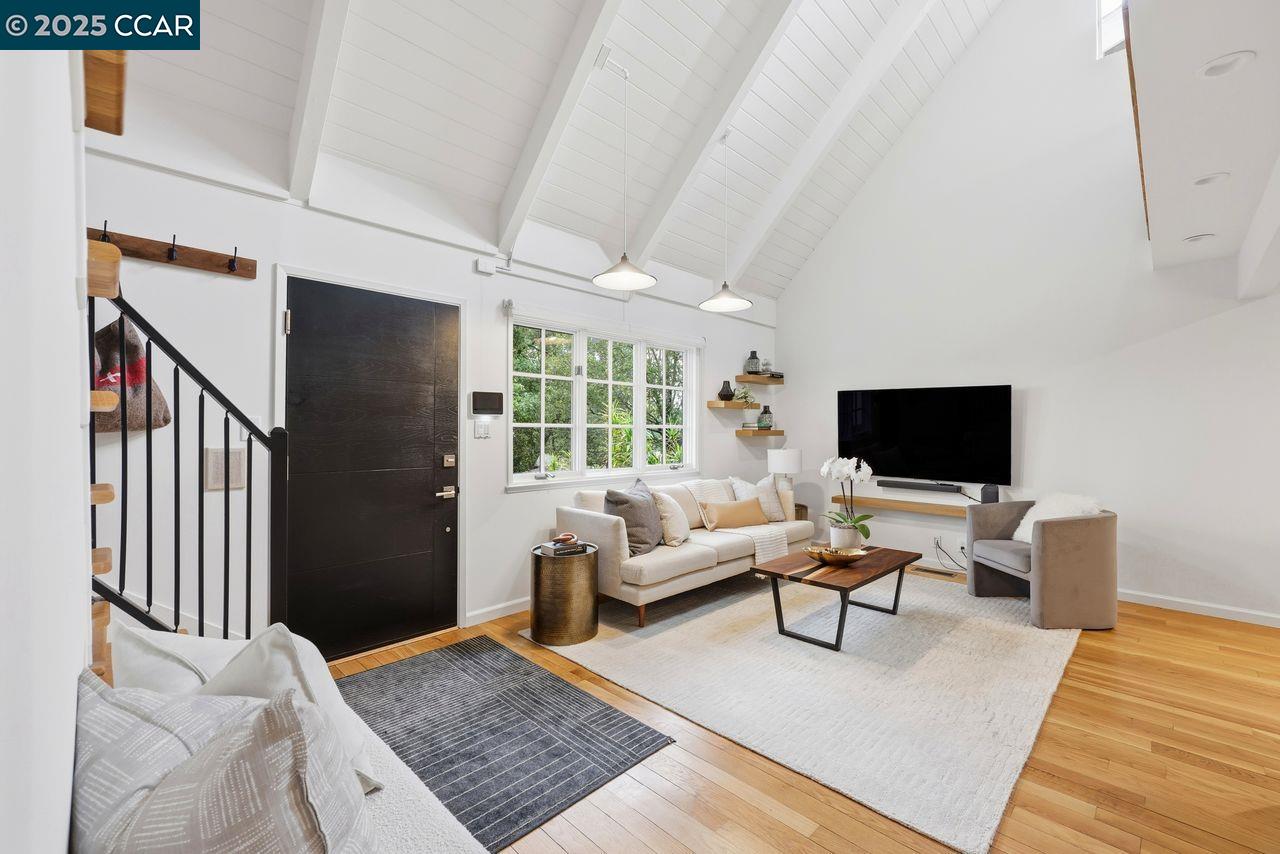 129 Spring Road Orinda, CA 94563 - Photo 4 of 22