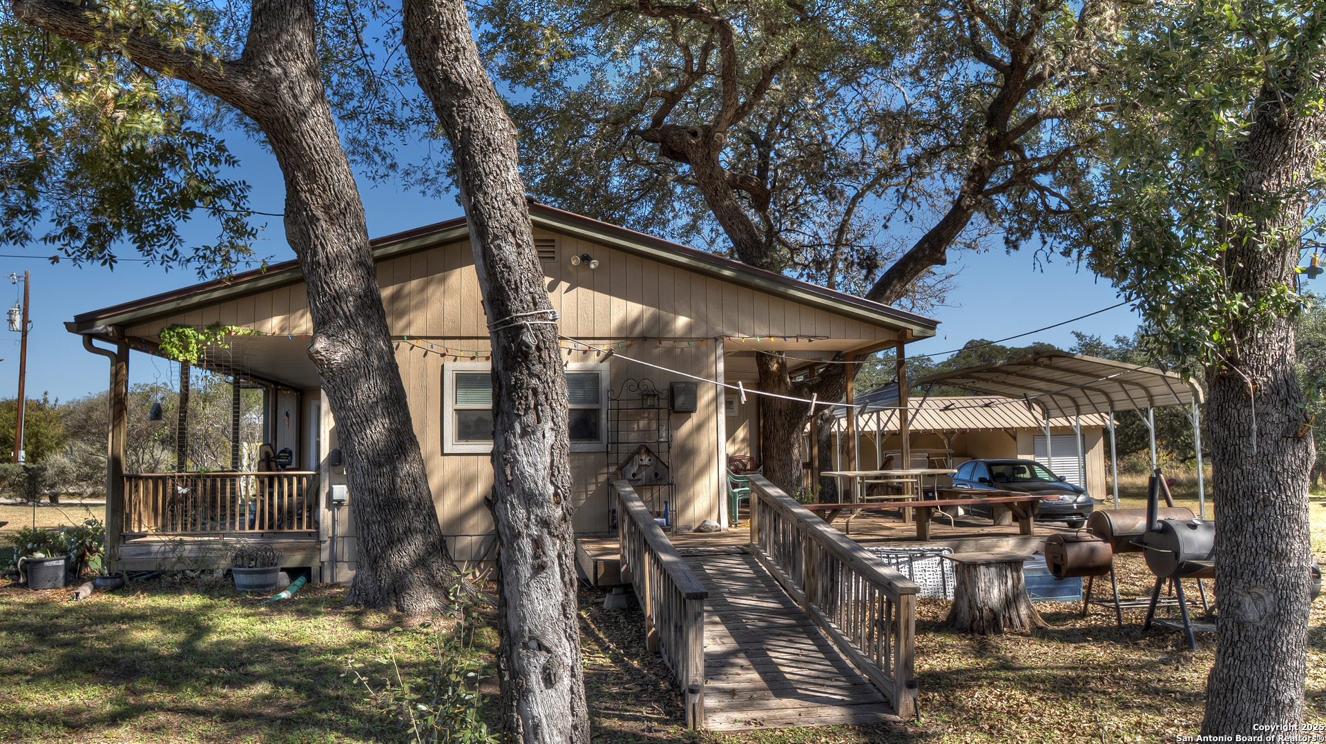 218 Trickling Creek Road Rio Frio, TX 78879 - Photo 5 of 40