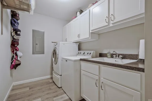 $257,000 | 2610 Purdom Court, Evansville, IN 47715