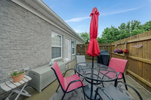 $257,000 | 2610 Purdom Court, Evansville, IN 47715