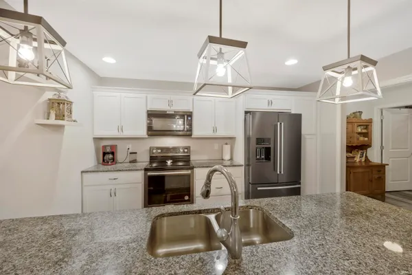 $257,000 | 2610 Purdom Court, Evansville, IN 47715