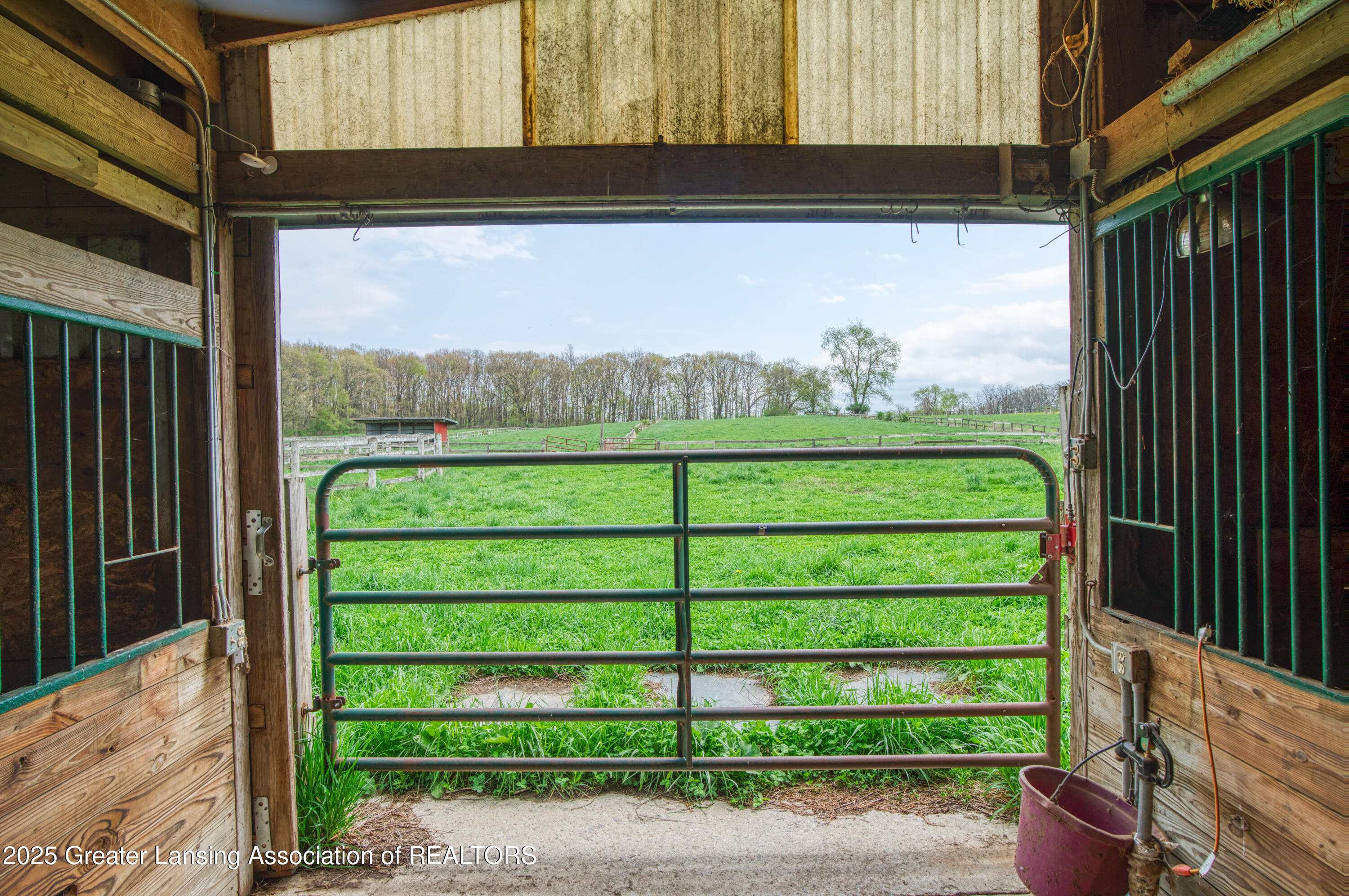 2820 North Lima Center Road Dexter, MI 48130 - Photo 19 of 68 REAR VIEW AISLE