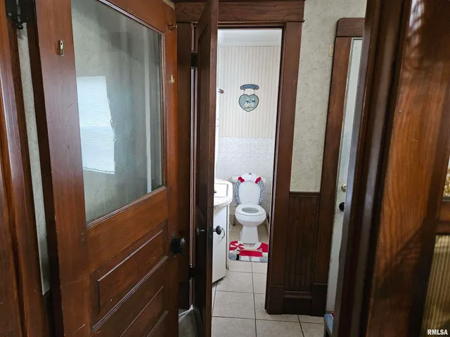 $147,000 | 1107 North Douglas Street, Peoria, IL 61606