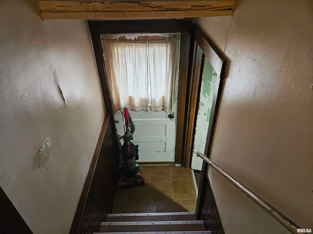 $147,000 | 1107 North Douglas Street, Peoria, IL 61606