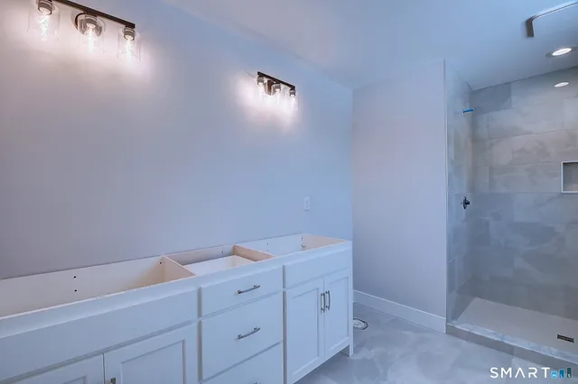 $785,000 | 7 Laurelwood Lane, Vernon, CT 06066