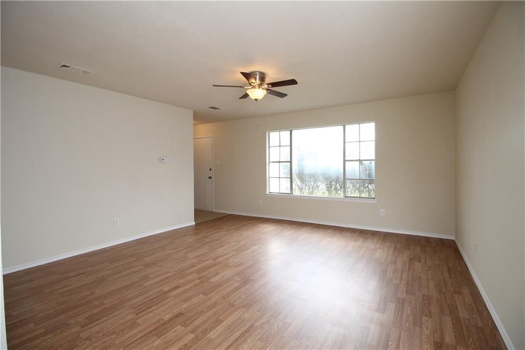 533 Ruidoso Drive Saginaw, TX 76179 - Photo 5 of 17