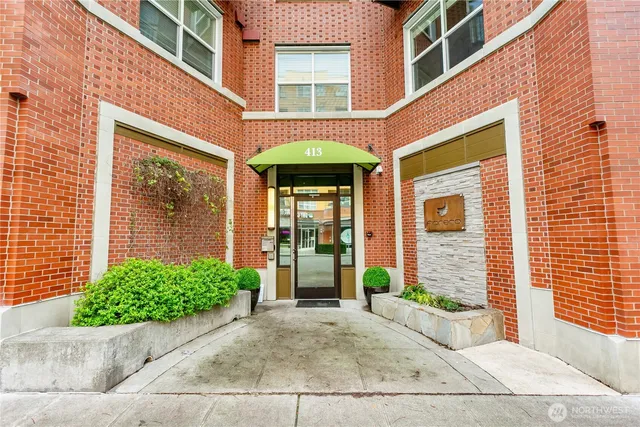 $535,000 | 413 Northeast 70th Street, Unit 229, Seattle, WA 98115