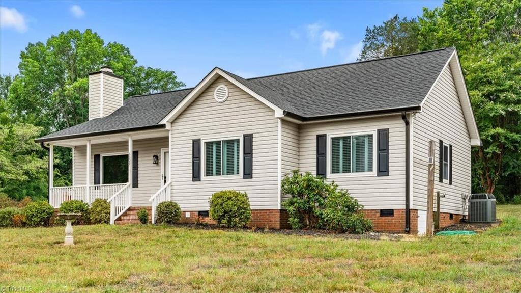8309 Deep Valley Road Summerfield, NC 27358 - Photo 3 of 36 Gallery Image 3