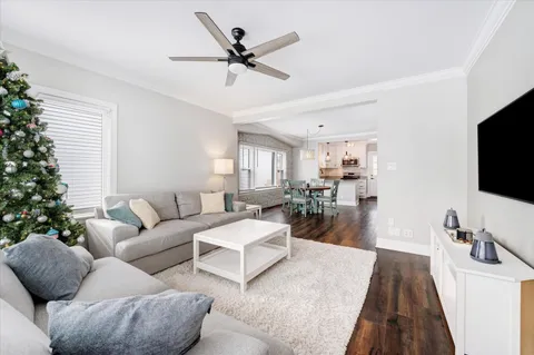 $679,500 | 272 North Willow Road, Elmhurst, IL 60126