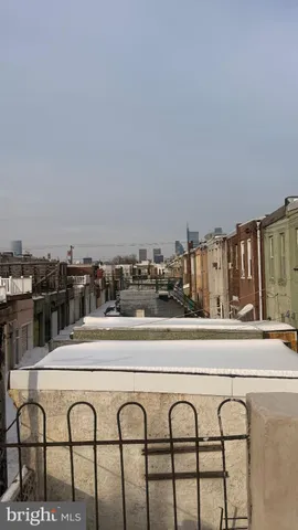 a close view of sink and tap