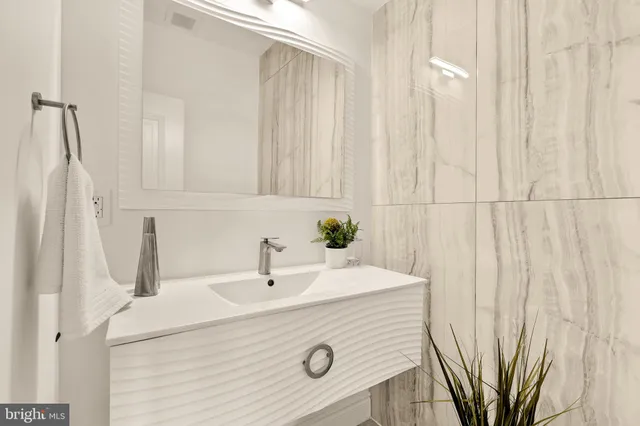 $450,000 | 317 3rd Street Southeast, Unit 25, Washington, DC 20003