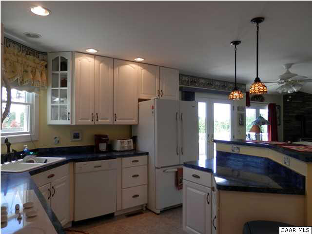 22140 Monrovia Road Orange, VA 22960 - Photo 20 of 43 Corner sink w/ view, lots of counter top space.