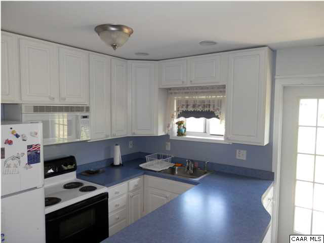 22140 Monrovia Road Orange, VA 22960 - Photo 38 of 43 Apt Photo/Dining Room