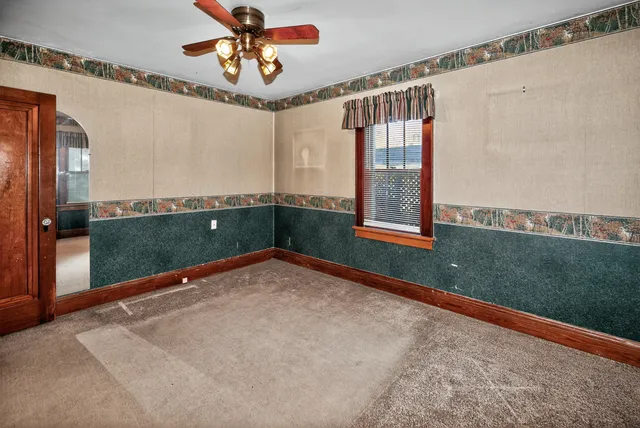 $312,500 | 550 West Oakwood Road, Oak Creek, WI 53154