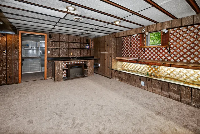 $312,500 | 550 West Oakwood Road, Oak Creek, WI 53154