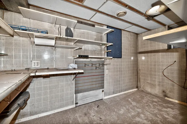 $312,500 | 550 West Oakwood Road, Oak Creek, WI 53154