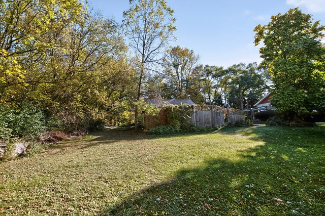 $312,500 | 550 West Oakwood Road, Oak Creek, WI 53154