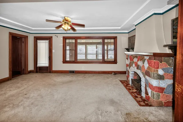 $312,500 | 550 West Oakwood Road, Oak Creek, WI 53154