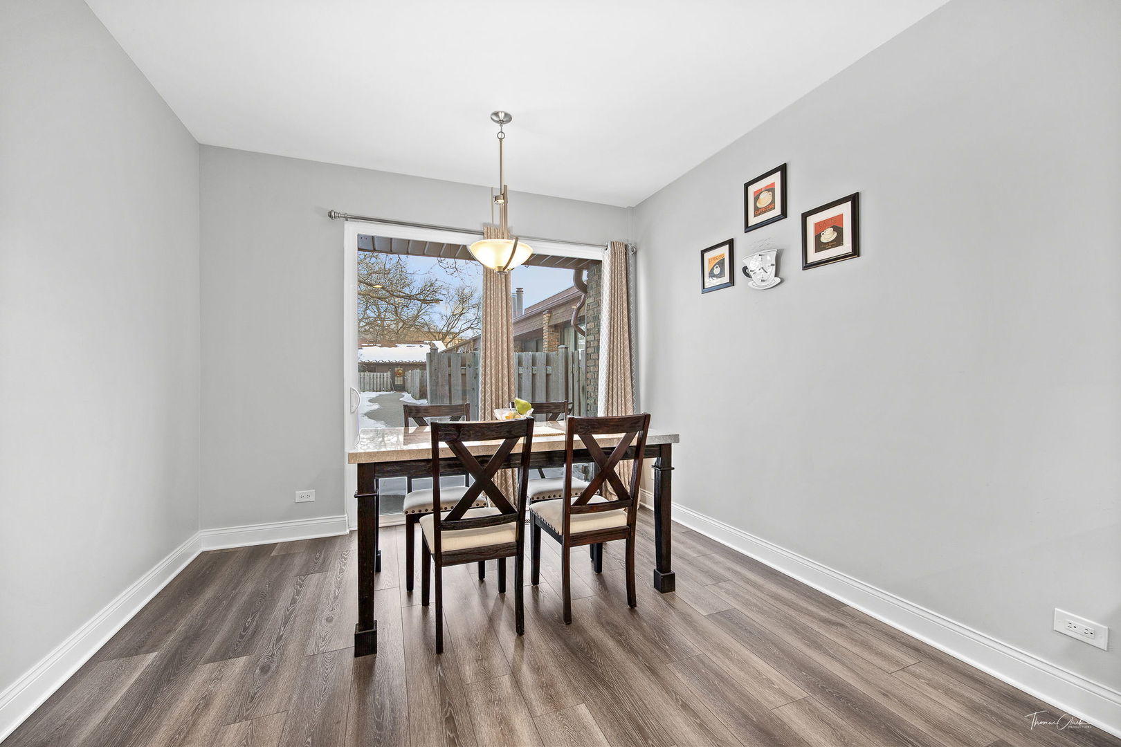481 Raintree Court, Unit E Glen Ellyn, IL 60137 - Photo 13 of 39 Gallery Image 13