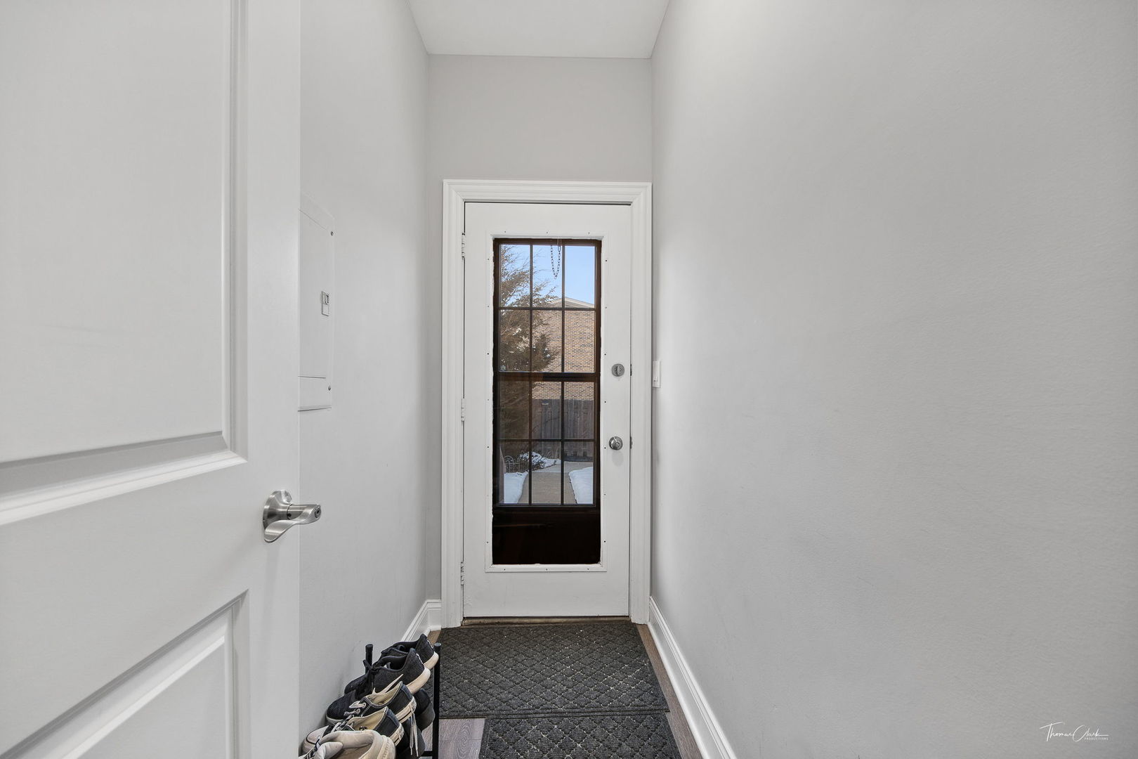 481 Raintree Court, Unit E Glen Ellyn, IL 60137 - Photo 25 of 39 Gallery Image 25