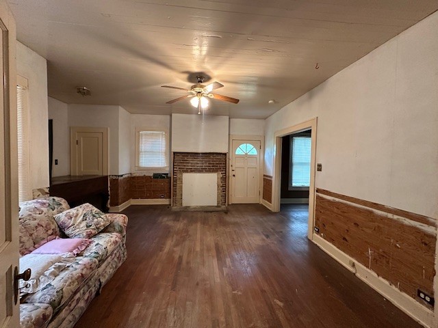 235 Old Mulberry Road Fayetteville, TN 37334 - Photo 9 of 37 a living room with furniture and kitchen view