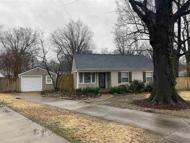 $2,200 | 89 South Larchmont Drive, Memphis, TN 38111