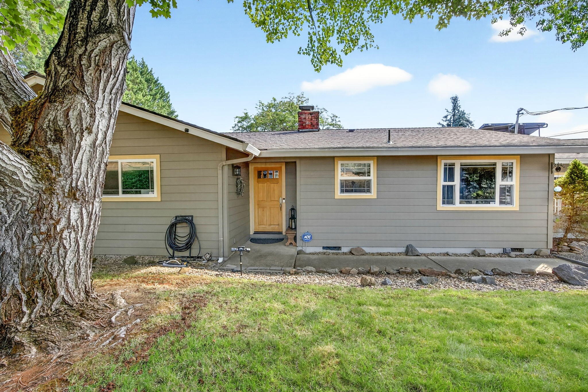 1773 Alta Vista Road Eagle Point, OR 97524 - Photo 16 of 73 Front Entry