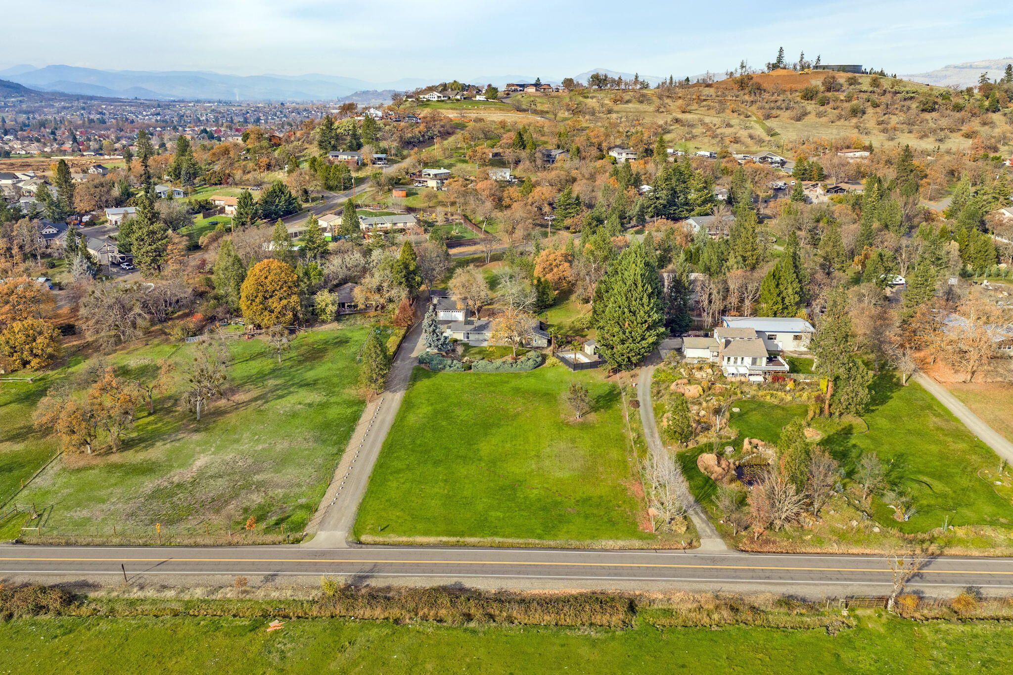 1773 Alta Vista Road Eagle Point, OR 97524 - Photo 29 of 73 ApxAVD00086